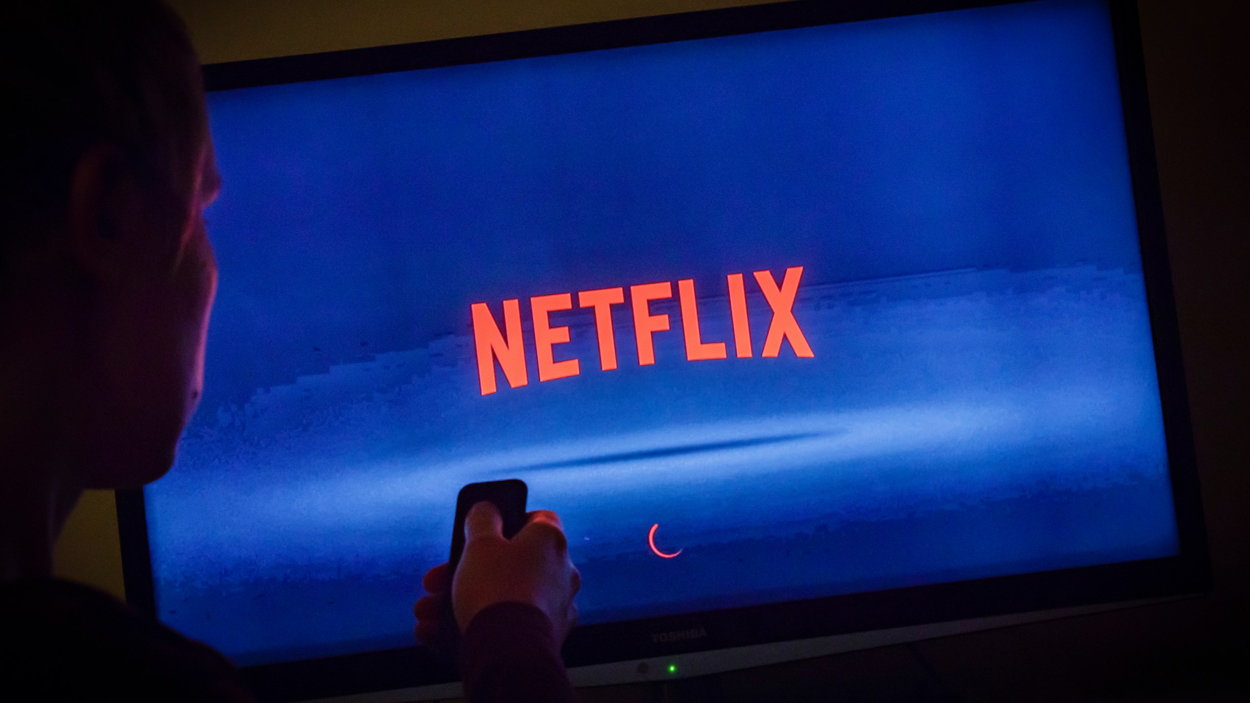 The Netflix logo can be seen on a TV on April 5, 2018. (Thomas Trutschel/Photothek via Getty Images)