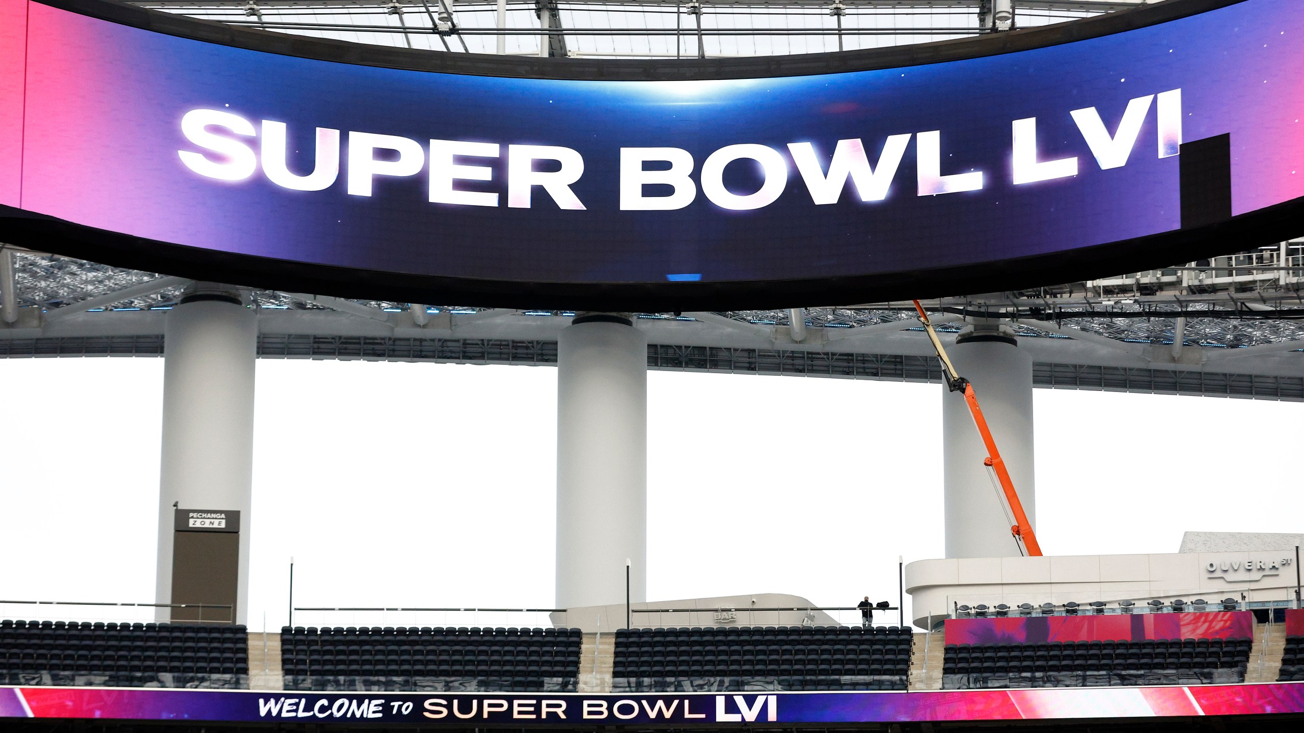 A view of SoFi Stadium as workers prepare for Super Bowl LVI on February 01, 2022. (Ronald Martinez/Getty Images)