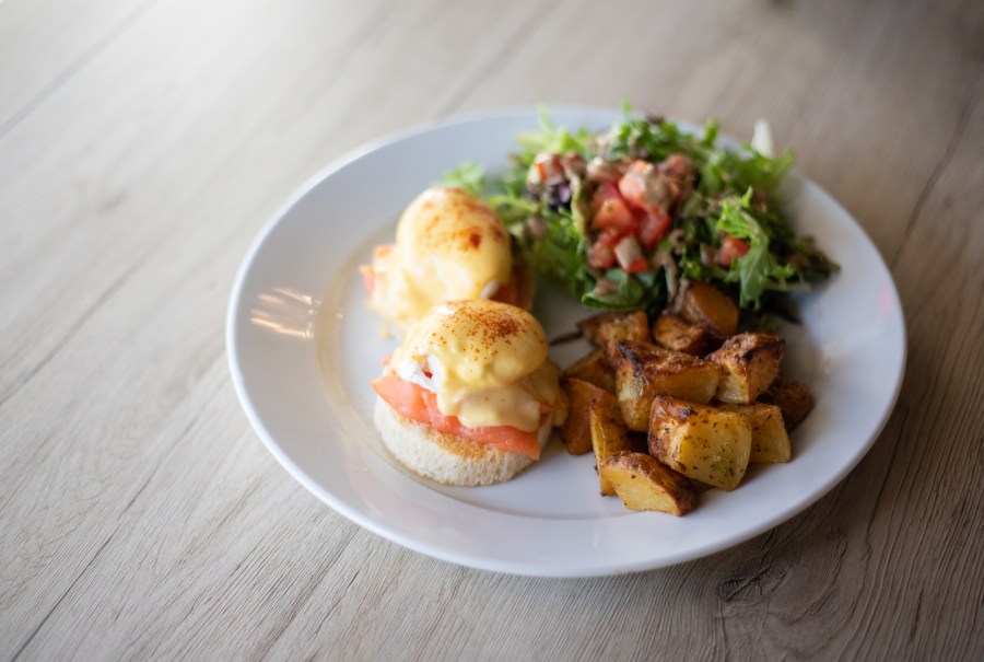 Best place to get eggs benedict in California