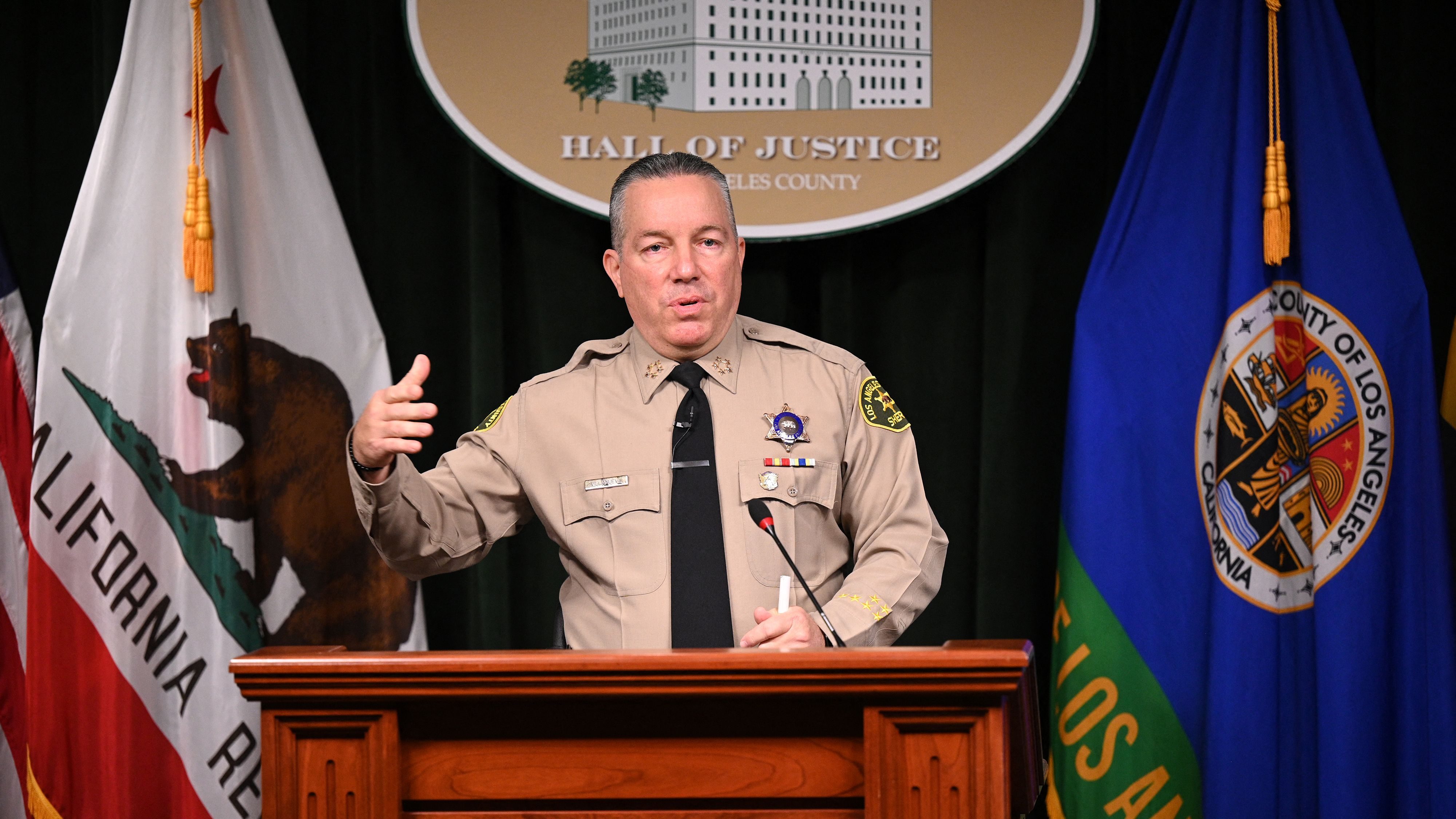 Former Los Angeles County Sheriff Alex Villanueva speaks at a press conference on November 2, 2021 in downtown Los Angeles. (Getty Images)