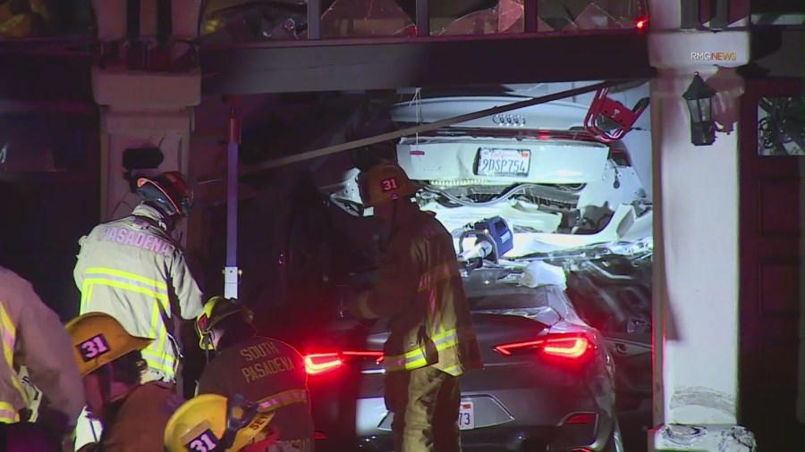 Car crashes into home