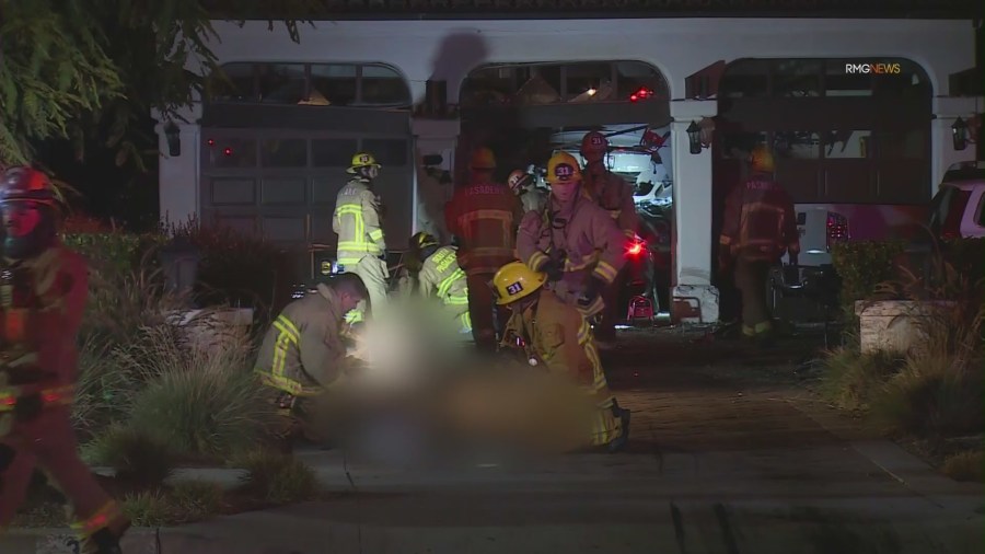 Car crashes into home