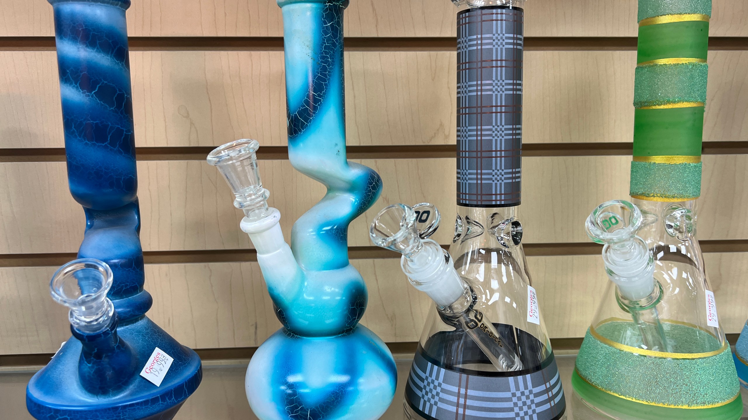 Bongs