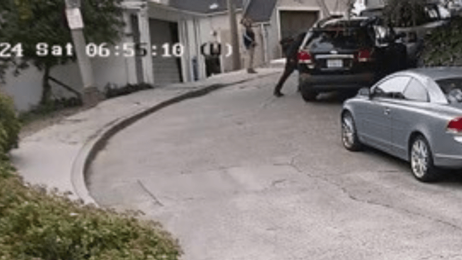 Video shows brazen thieves steal car from quiet street in Hollywood Hills 