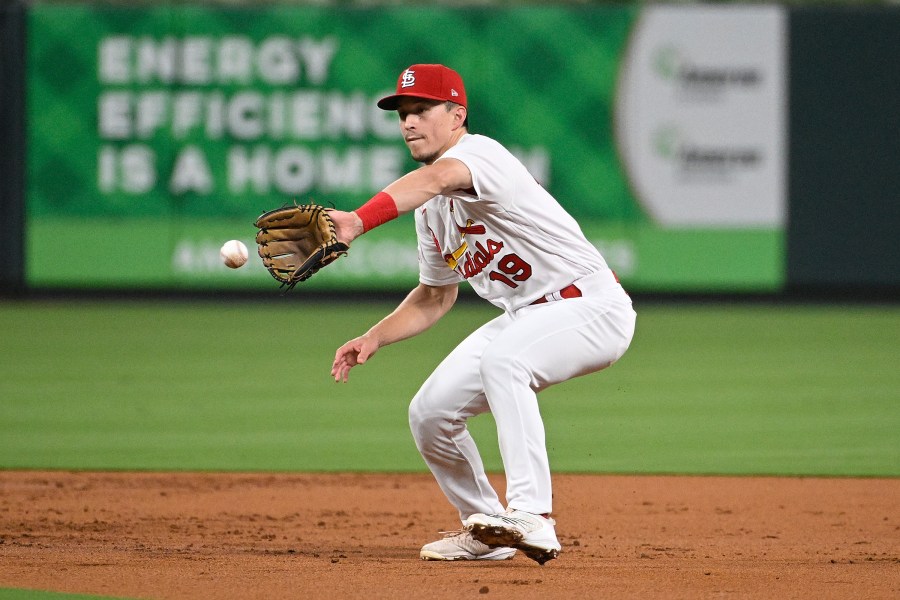 Tommy Edman of the St. Louis Cardinals fields a ground ball by the Cincinnati Reds at Busch Stadium on September 29, 2023 in St Louis, Missouri. (Getty Images)