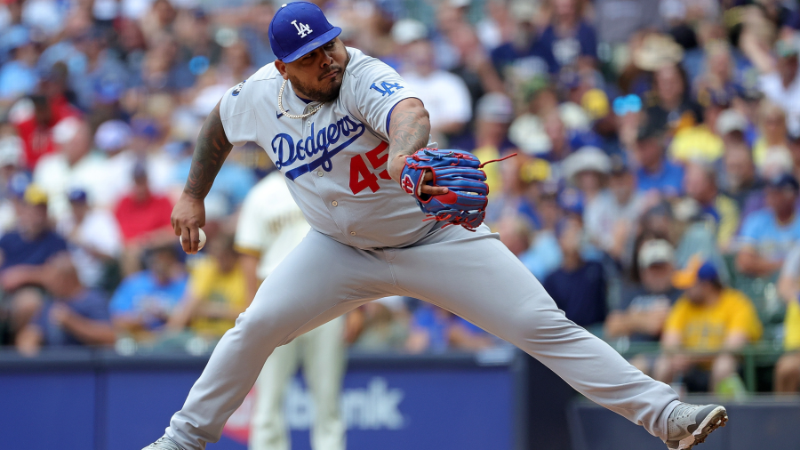 Reyes Moronta of the Los Angeles Dodgers