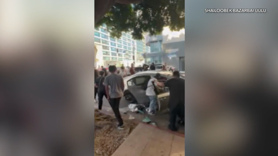 Man assaulted in downtown L.A.