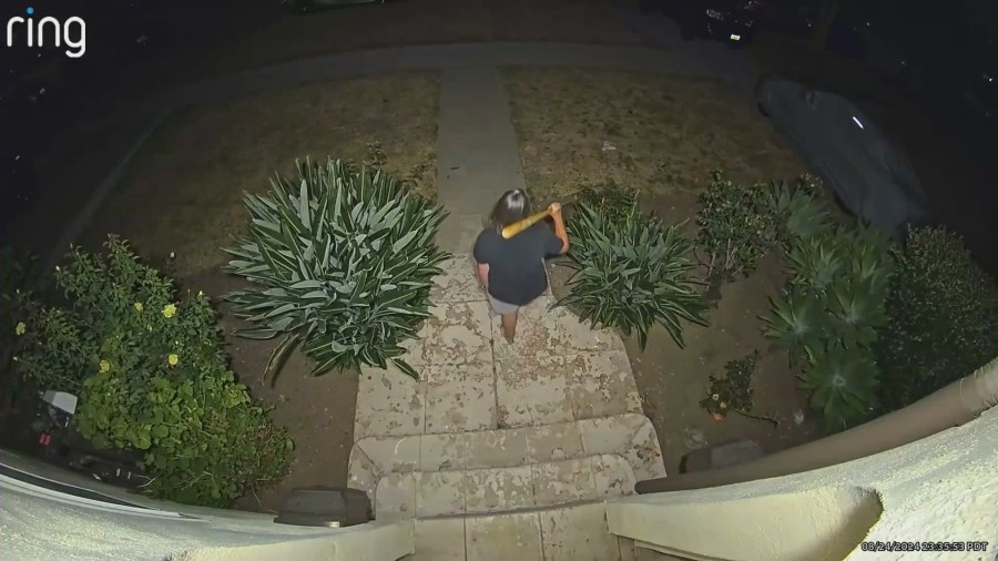 Mid-Wilshire naked man