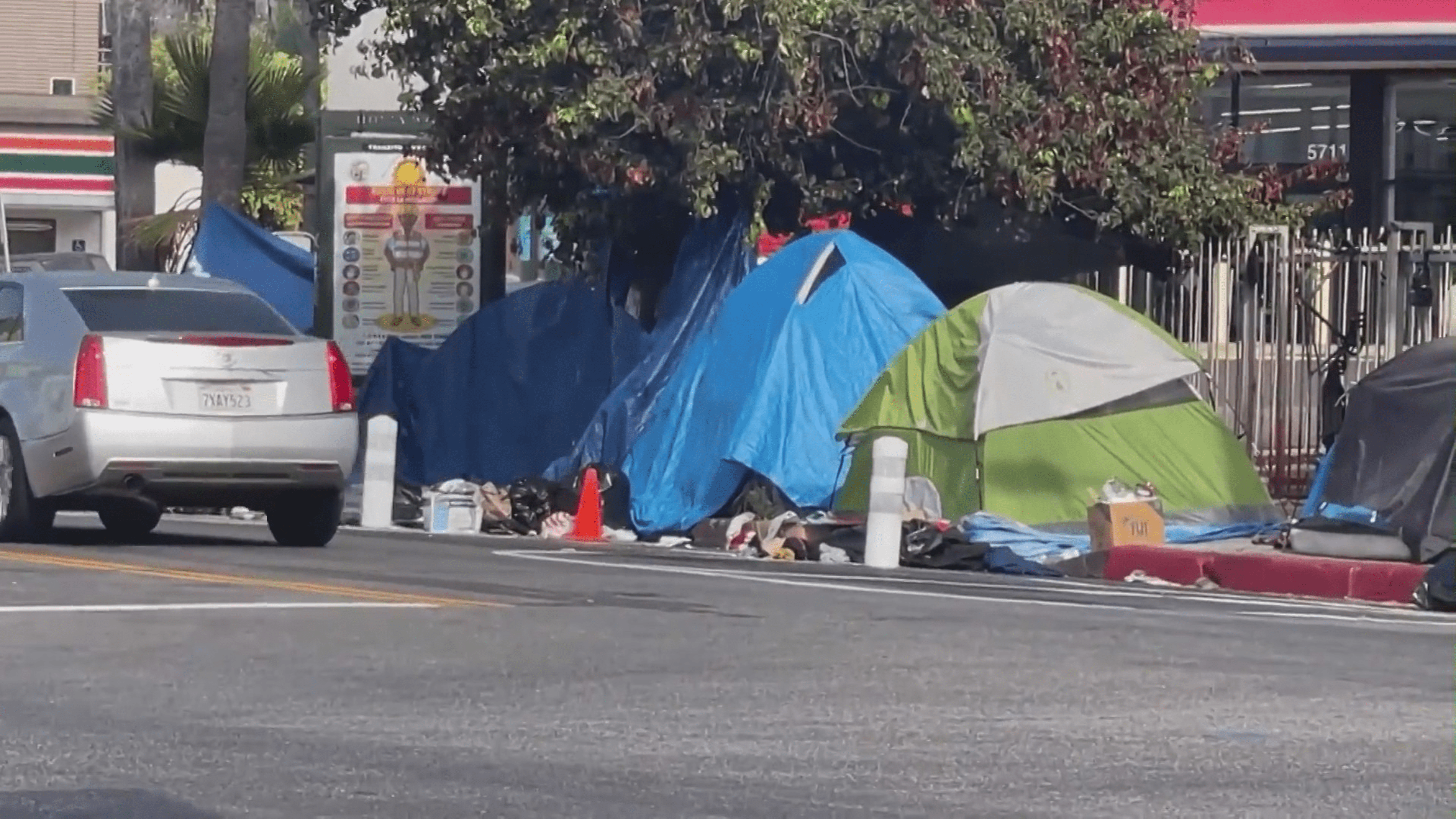 hollywood bike lane mess