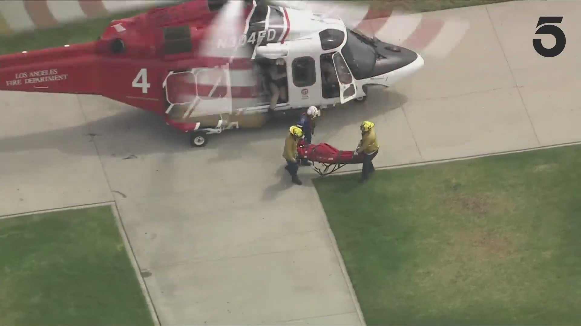 Los Angeles Fire Department crews airlifted a body that was found off a seaside cliff in San Pedro on August 1, 2024. (KTLA)