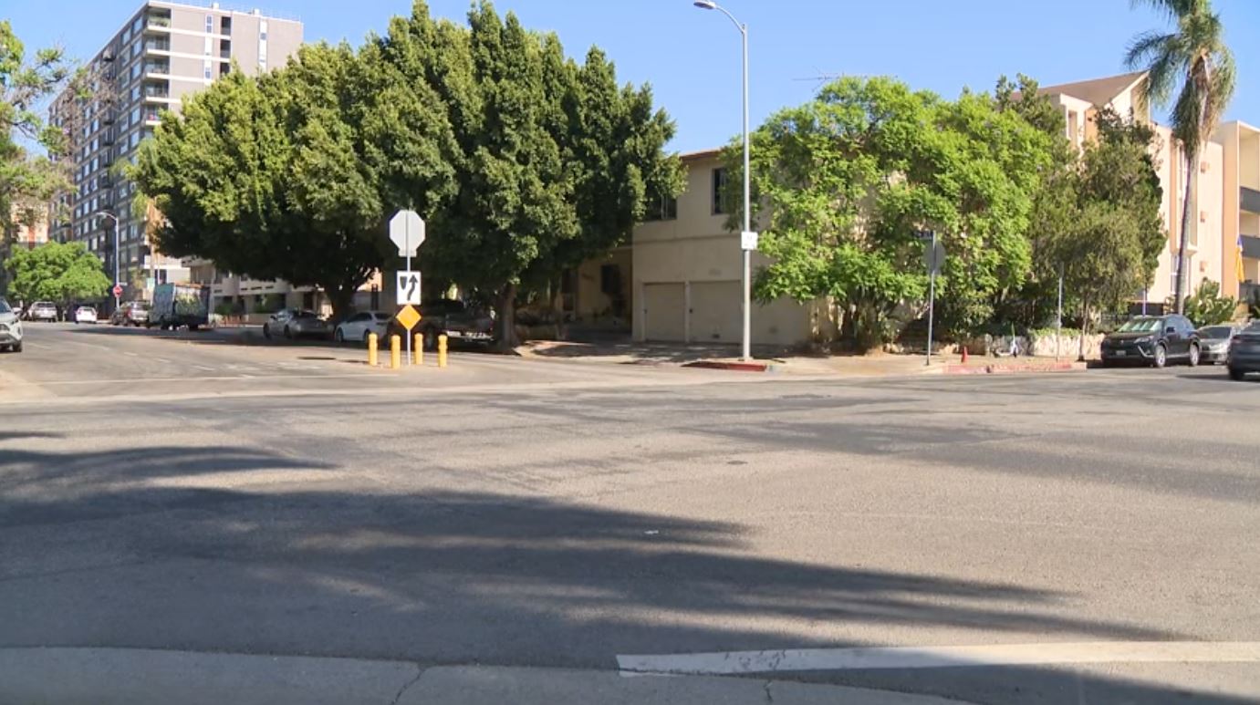 The area near the 700 block of South Harvard Boulevard in L.A's Koreatown neighborhood where the victim was attacked in late July 2024. (KTLA)