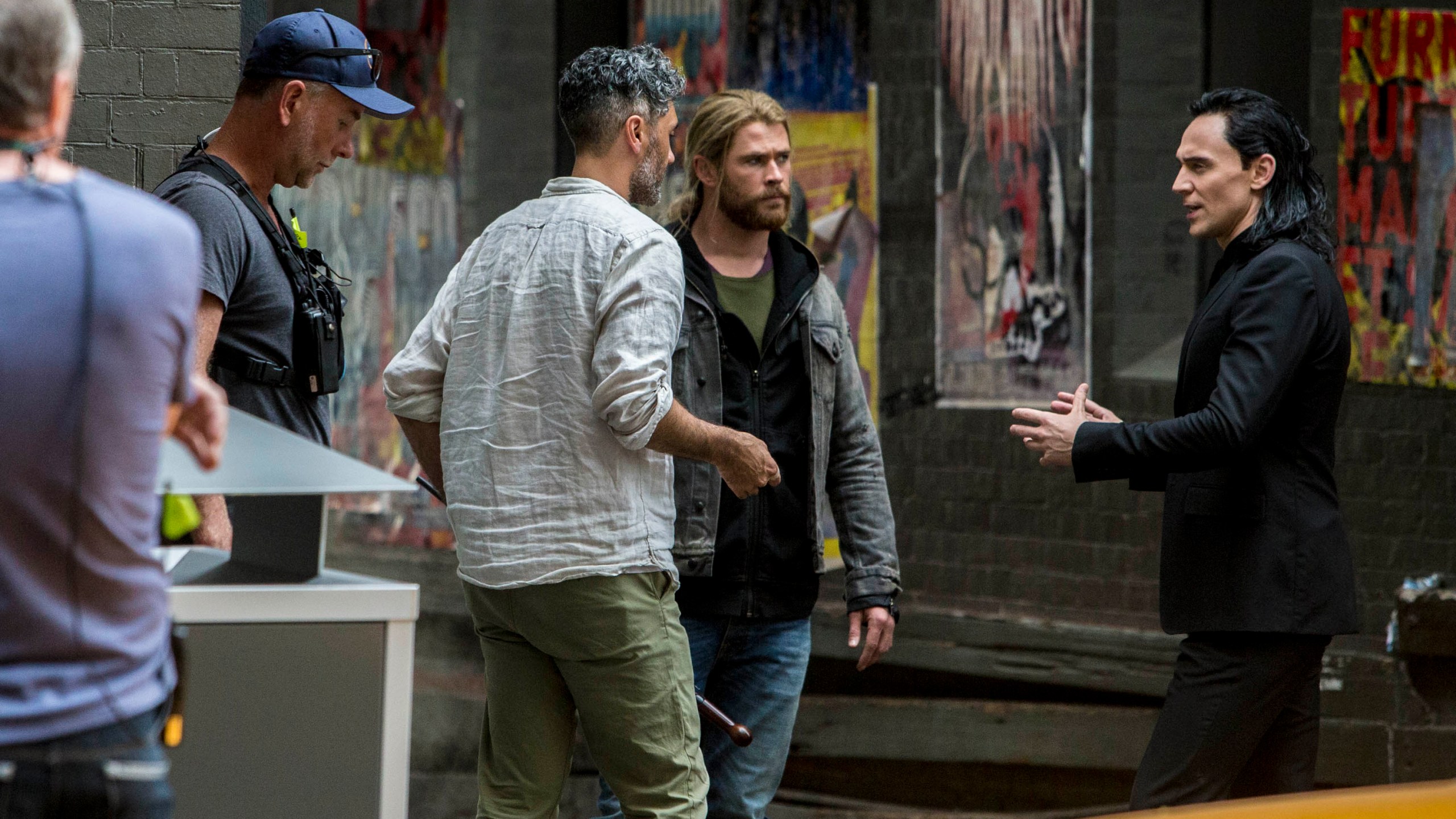 "Thor: Ragnarok" set