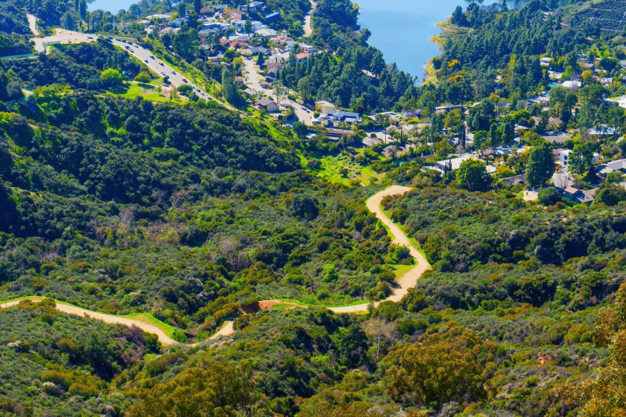 Hollywood Reservoir walking trail and landscape in Southern California. (Getty Images)