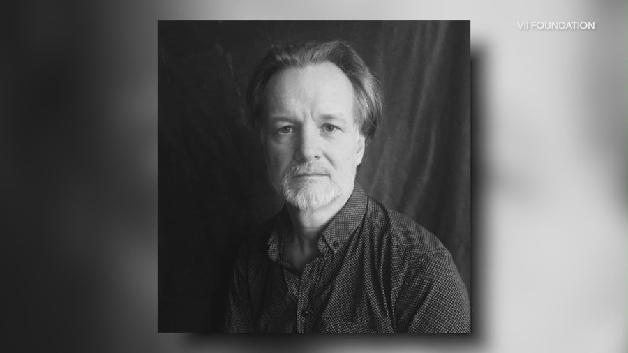 Paul Lowe Christian Lowe