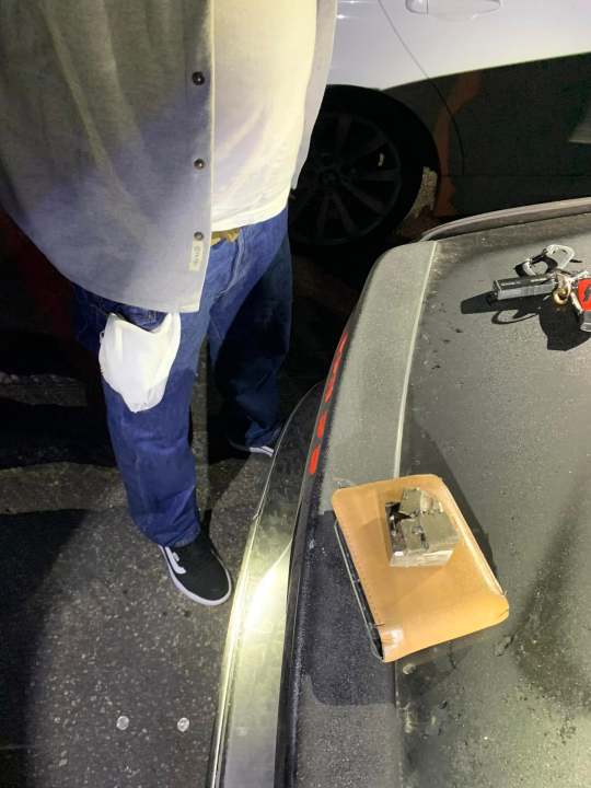 Ventura County shoplift with a cop