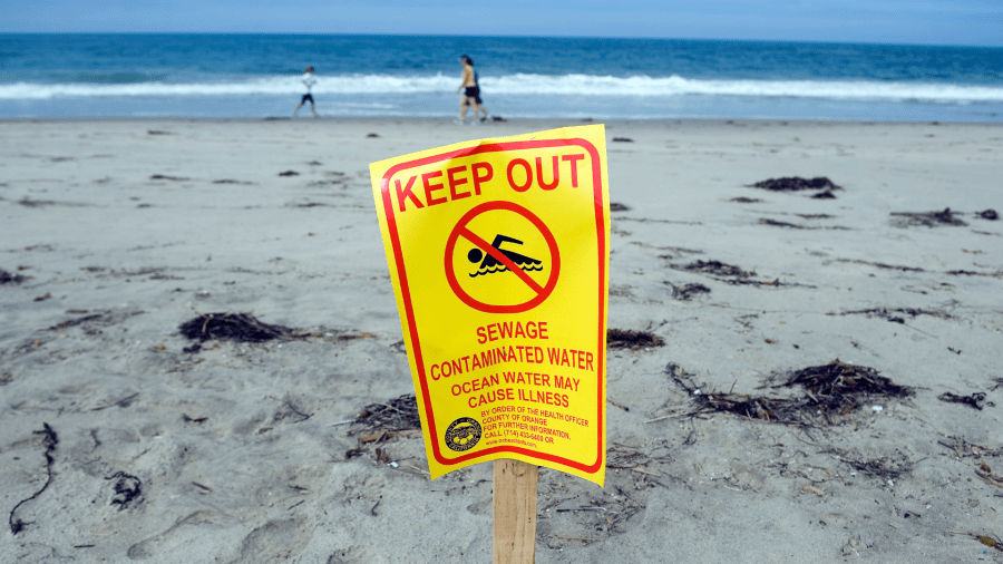 DANA POINT, CA - Warning signs were posted at Salt Creek Beach in Dana Point, CA following a sewage spill. (Photo by Paul Bersebach/Digital First Media/Orange County Register via Getty Images)