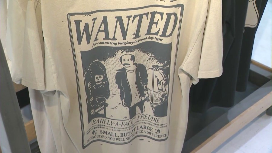 A t-shirt from Vardagen's new "Wanted" collection featuring a caricature of a male shoplifting suspect that targeted the store. (KTLA)