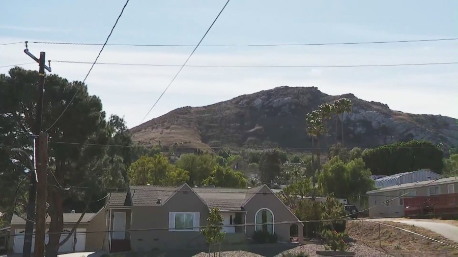 Thousands of residents across the Inland Empire have been living without electricity in the wake of the deadly wildfires across Southern California and continuing high wind warnings. (KTLA)