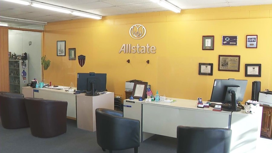 The Allstate insurance office Fritz Mendoza operated with his son in Fontana. (KTLA)