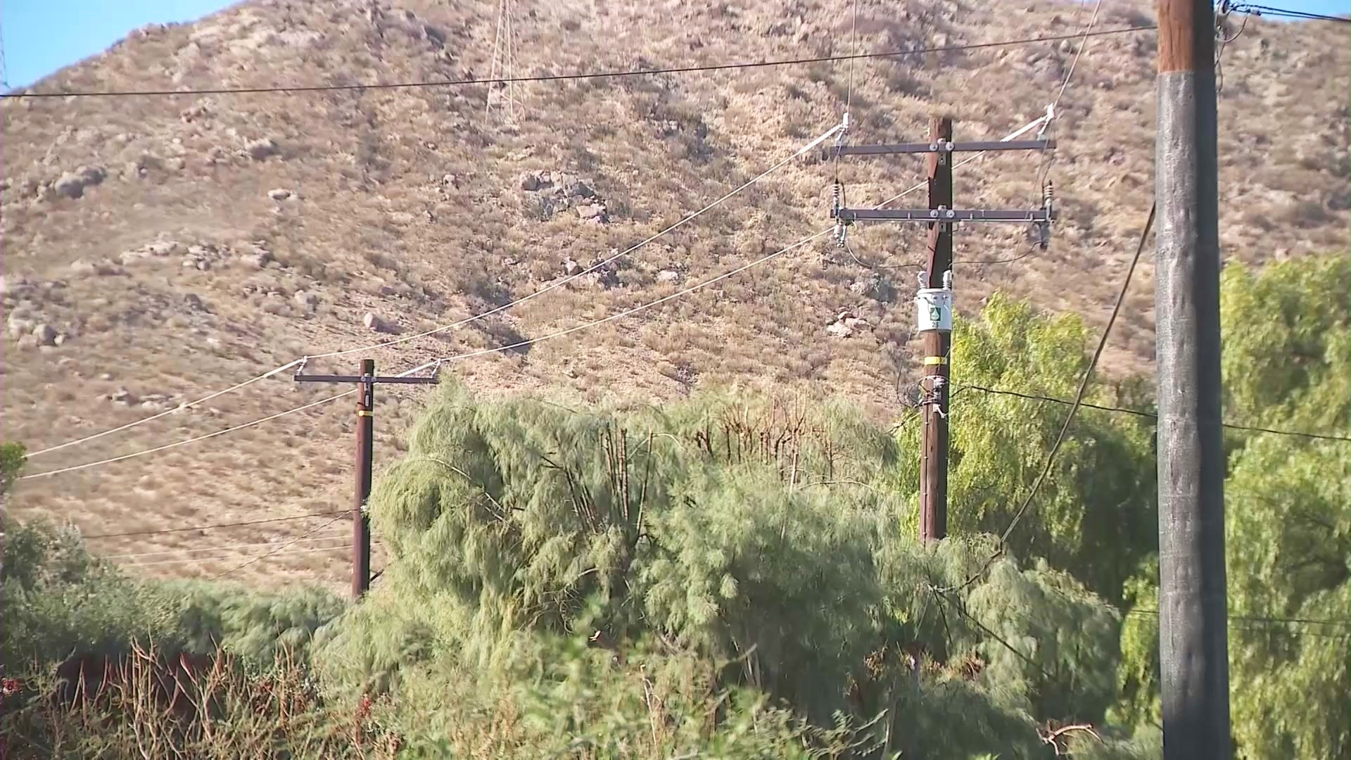 Thousands of residents across the Inland Empire have been living without electricity in the wake of the deadly wildfires across Southern California and continuing high wind warnings. (KTLA)