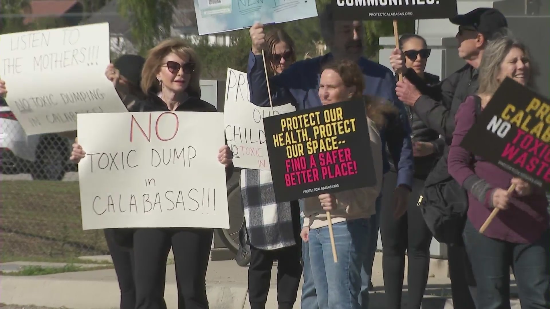 Calabasas Landfill protest