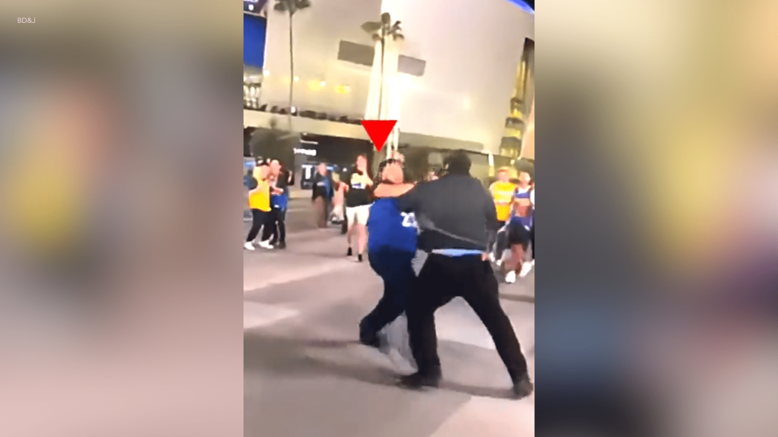 Lakers security fight