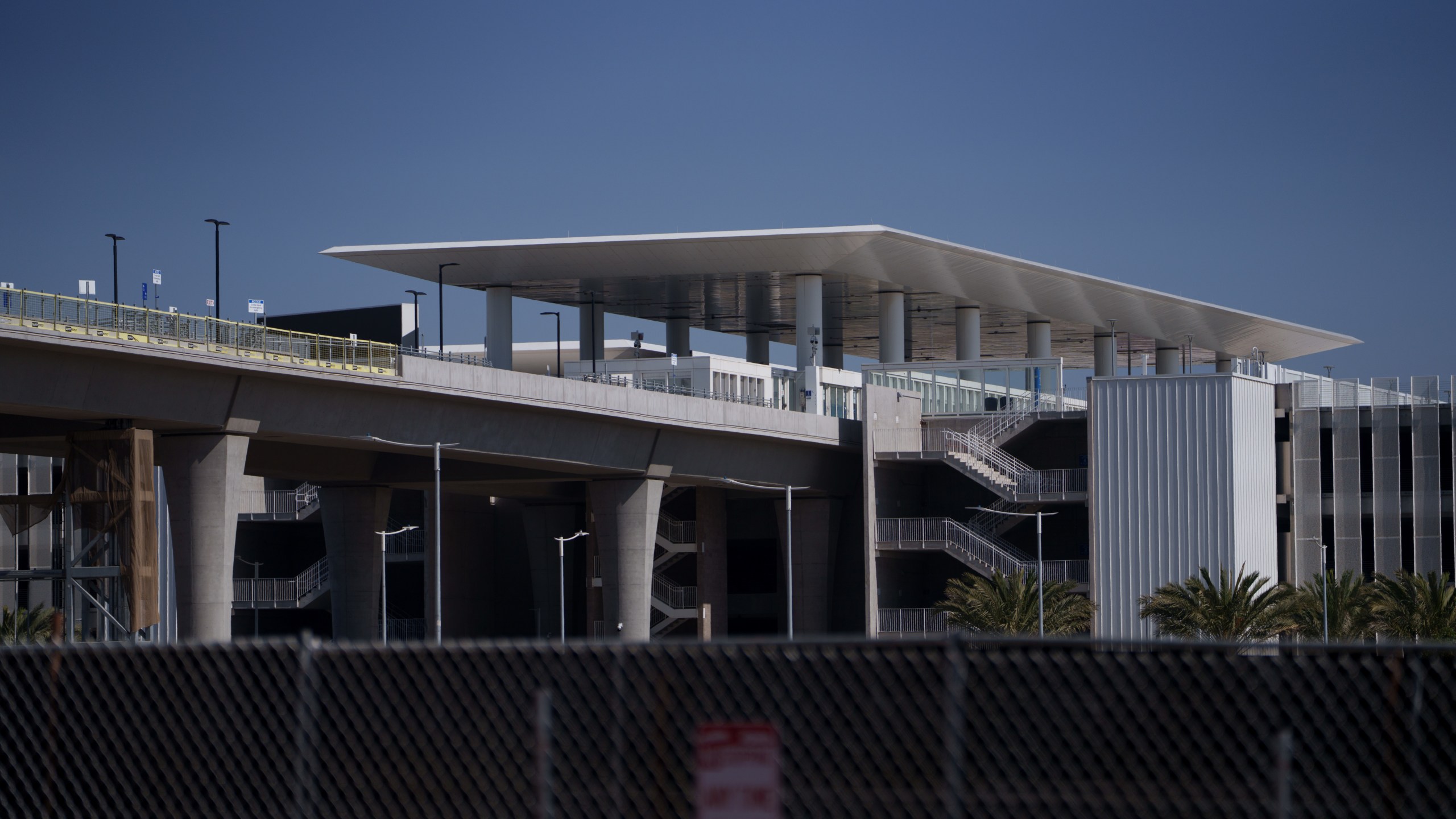 Automated People Mover