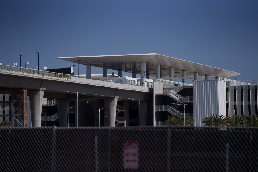 Automated People Mover