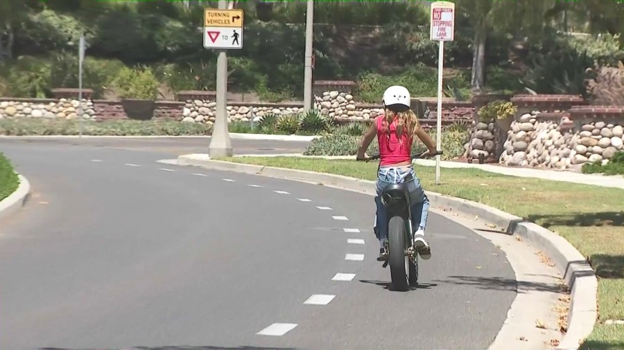 riding electric bikes are becoming a popular mode of transportation in Southern California. (KTLA)