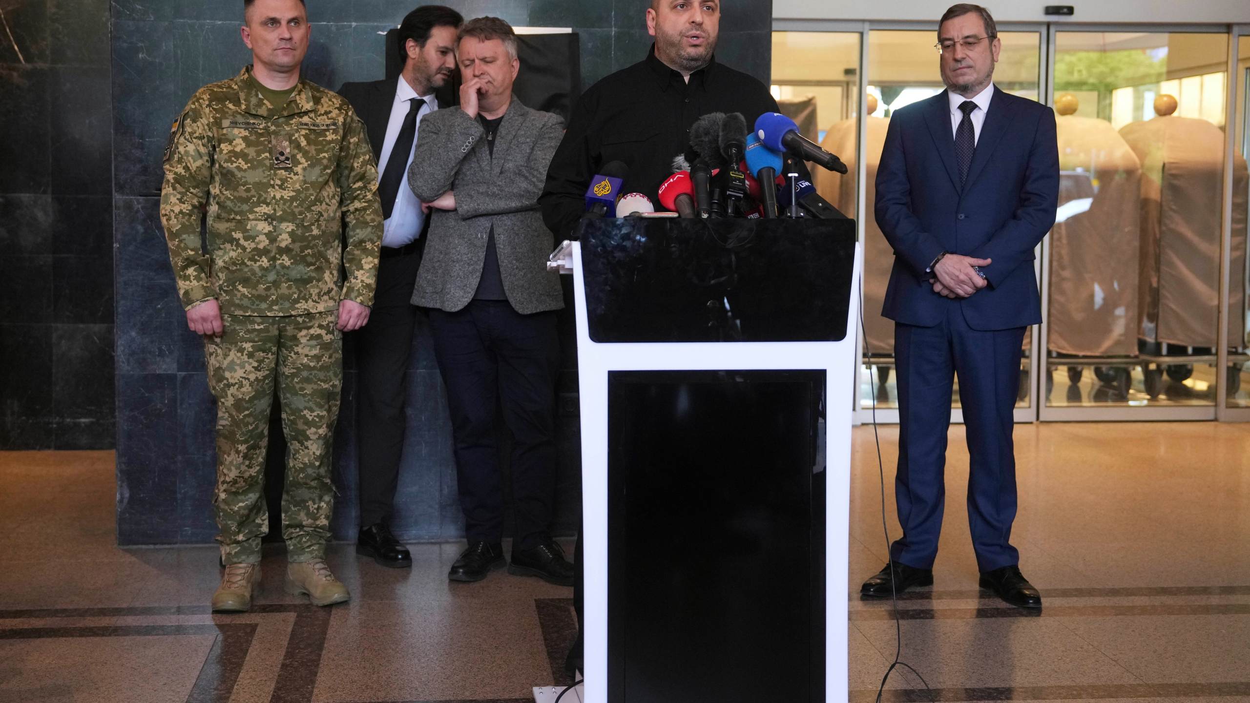 Ukraine's Defence Minister Rustem Umerov talks to journalists, in Istanbul, Turkey, Friday, May 16, 2025. (AP Photo/Evgeniy Maloletka)