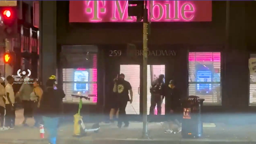 DTLA T-Mobile store vandalized