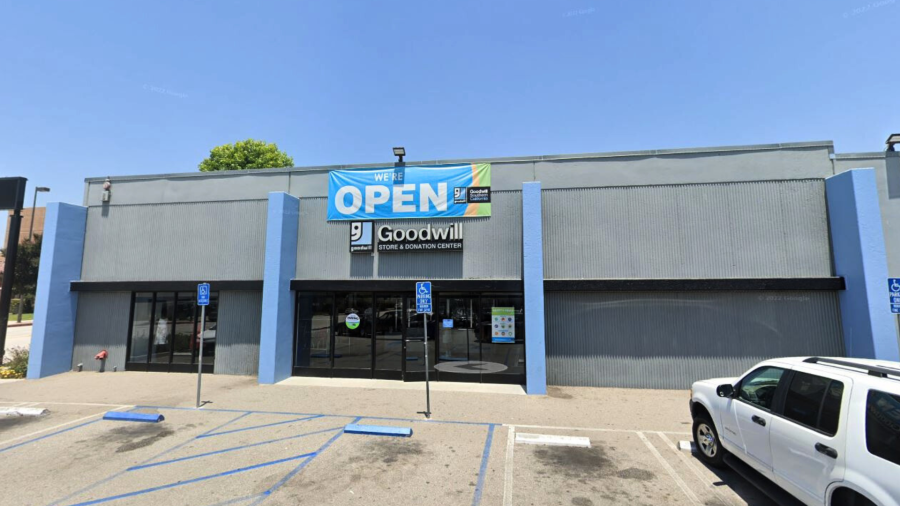 A Goodwill donation store at 340 Fair Oaks Avenue in Pasadena. (Google Maps)