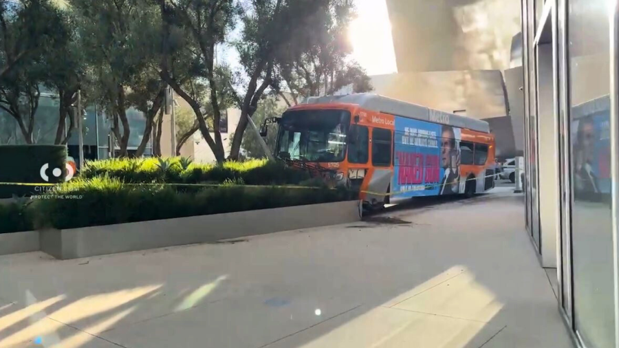 Three people were injured after a multi-vehicle crash involving two Metro buses in downtown Los Angeles on Aug. 20, 2025. (Citizen)