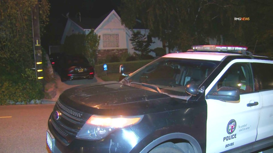 Neighbors are on edge after several burglaries were reported at homes across the San Fernando Valley on Aug. 2, 2025. (RMG)