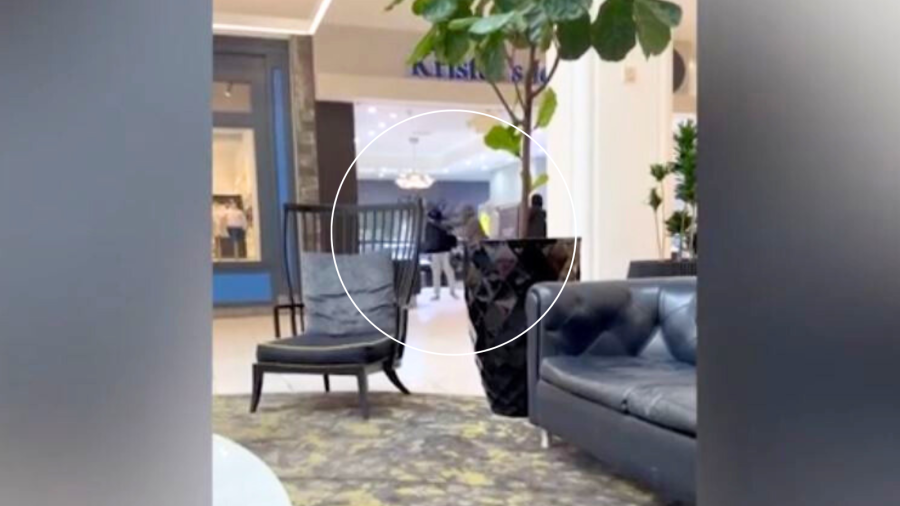 A group of smash-and-grab robbers ransacked a jewelry store at a Sherman Oaks mall before fleeing the scene in a getaway car on Sept. 3, 2025.