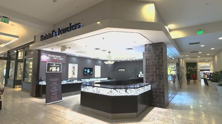 The owner of Kristof's Jewelers installed Ray Tissan's unbreakable glass on all their display cases which deterred the smash-and-grab robbers from accessing the jewelry and merchandise. (KTLA)