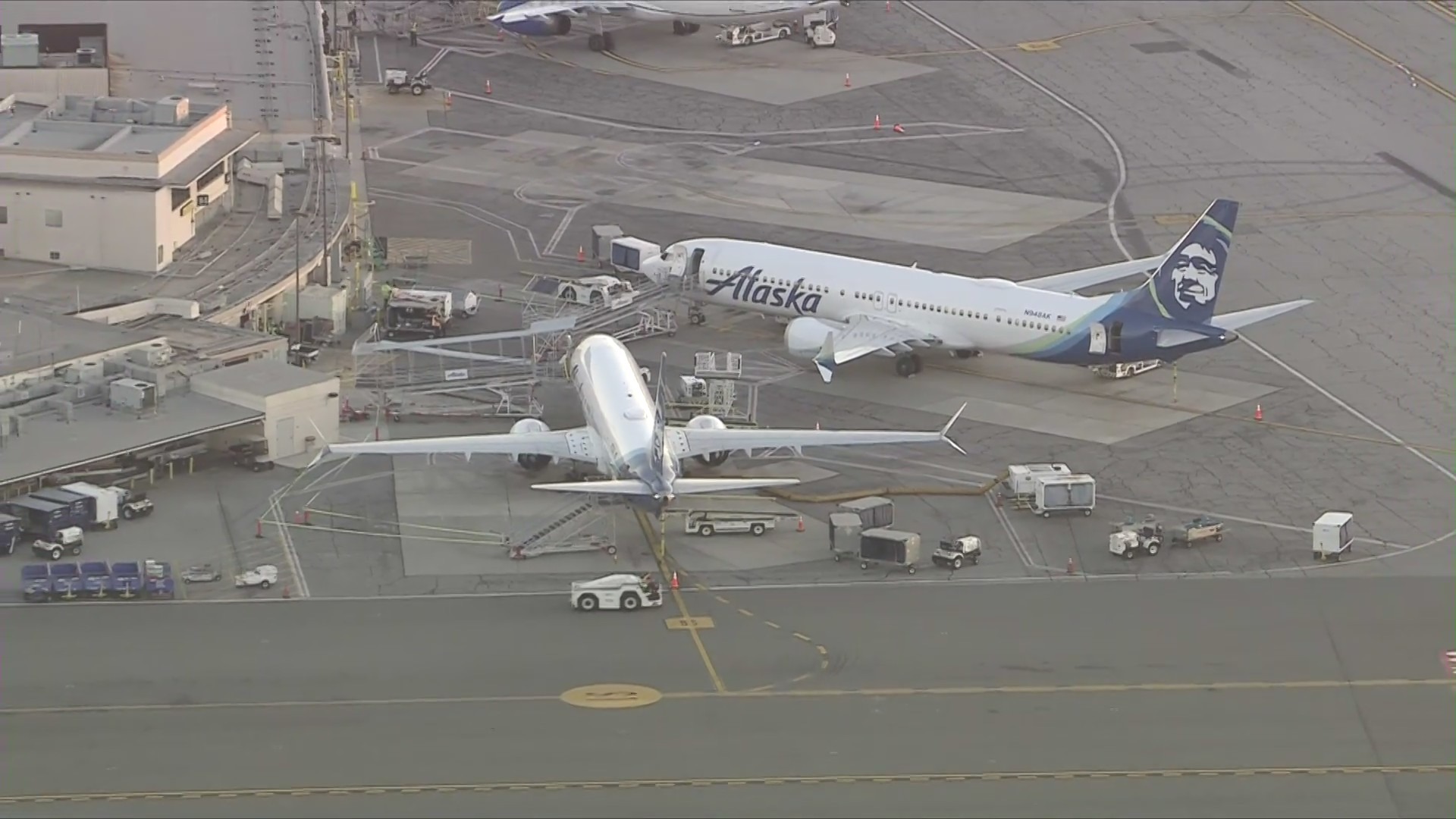 Alaska Airlines at Burbank airport