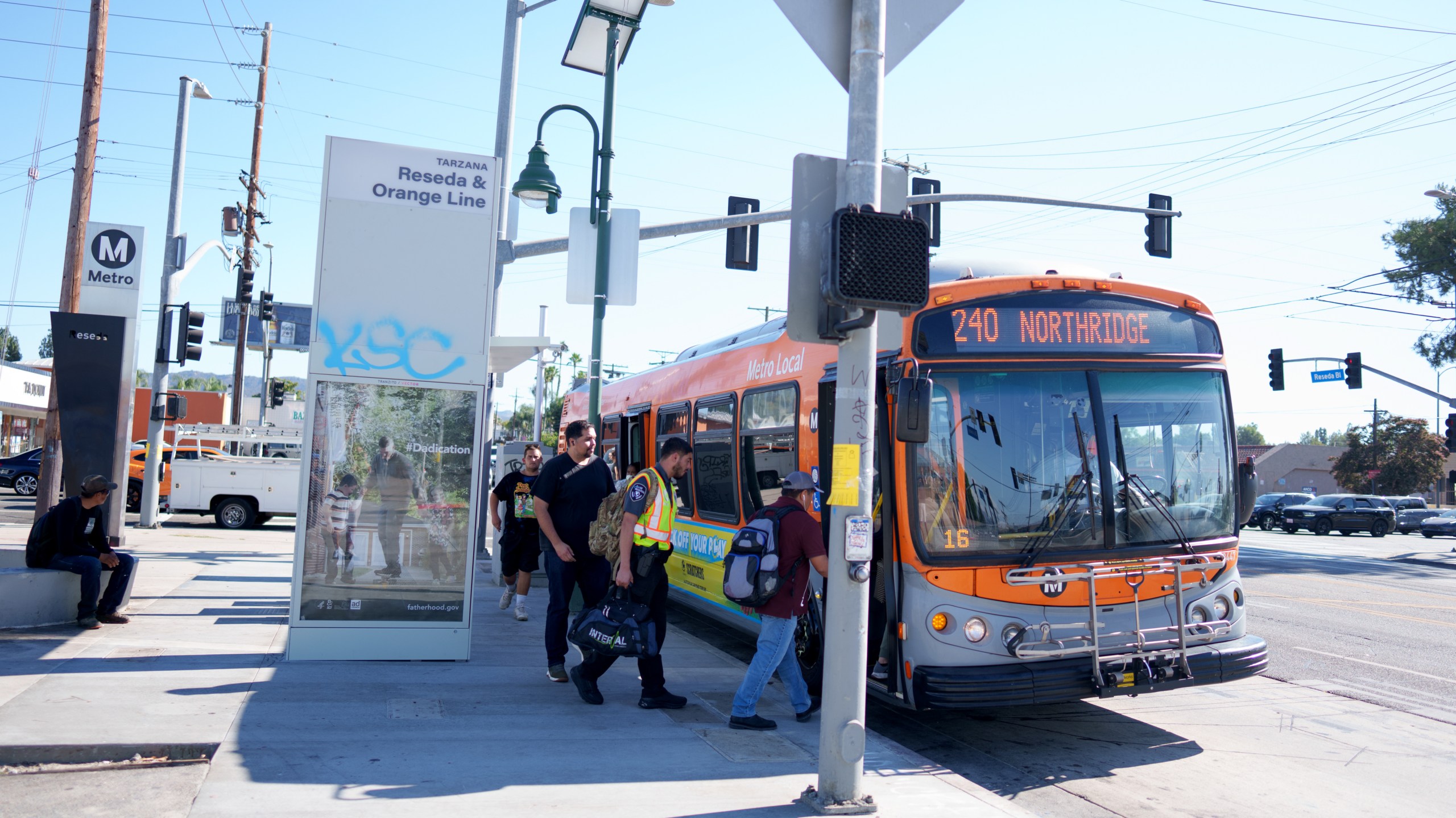 Commuters board a Metro bus in Los Angeles on Aug. 28, 2025. (Eric Thayer/Bloomberg via Getty Images)
